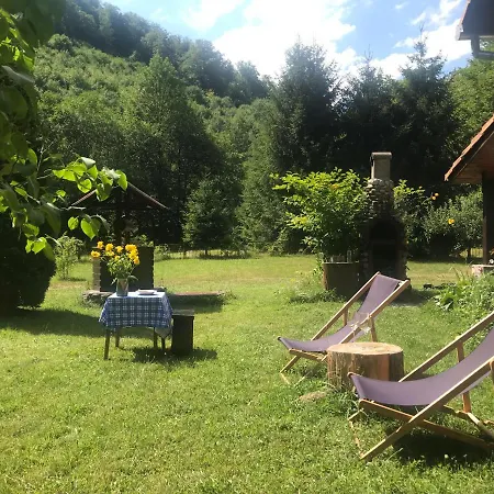 Holiday home By The River Valea Draganului Poeni